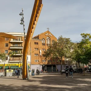 Santa Eulalia de Vilapicina aparece documentado, como núcleo rural, desde los siglos X y XI. Es posible que ya existiese en la época romana como villa de explotación agrícola por la calidad de sus tierras y la riqueza de agua. El primer documento que encontramos referente a la Iglesia de Santa Eulalia es una escritura del año 991 de venta de tierras en Villa Picinna.