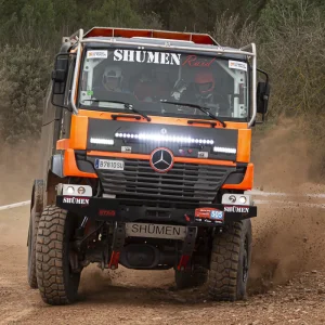 Camión Mercedes 4x4 Axor 800 C.V T5 con un motor de 800 CV y casi 9000 Kgr de peso Camión Mercedes